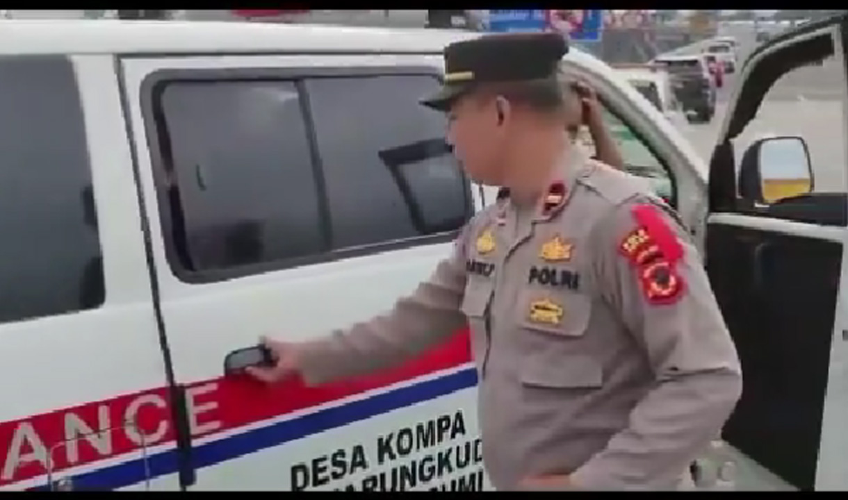 Warga Gunakan Ambulans untuk Wisata Lebaran 2025, Polisi Ambil Tindakan Tegas