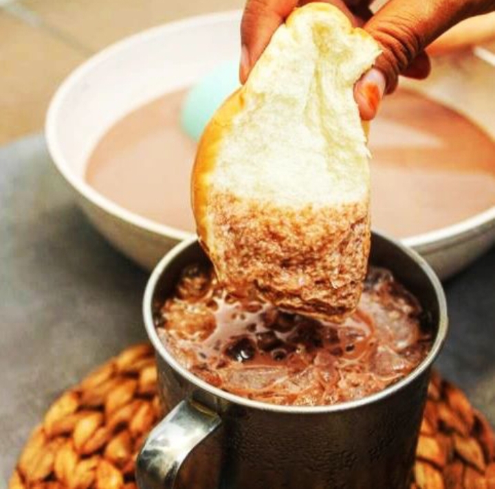 Resep Es Cokelat Celup Roti, Minuman Kekinian yang Cara Buatnya Gampang Banget! Dijamin Endulita