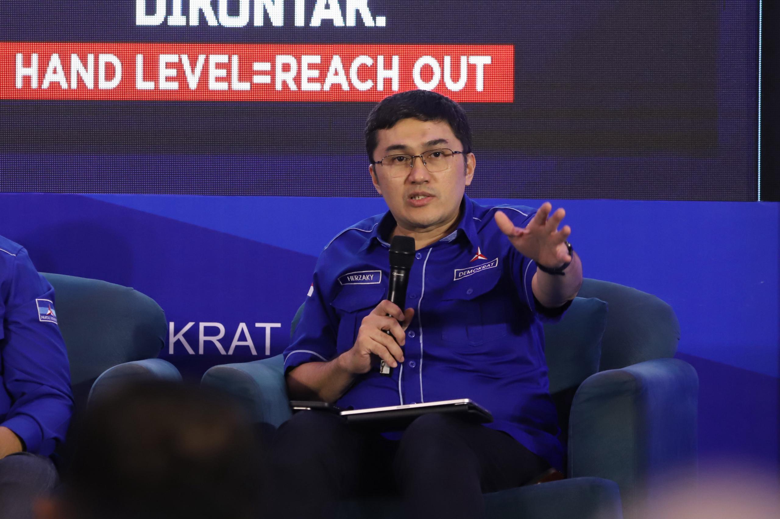 Konspirasi 'Partai Biru' di Balik Ijazah Jokowi? Partai Demokrat: Ada yang Mengail di Air Keruh!