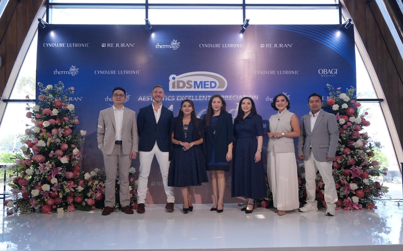 idsMED Aesthetics Gelar Excellence Appreciation Award 2025 Bertema 'Bloom Beyond Time'
