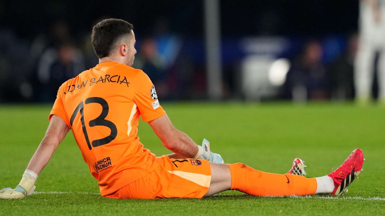 Barcelona Lolos ke Perempat Final, Cedera Joan Garcia Jadi Alarm Bahaya