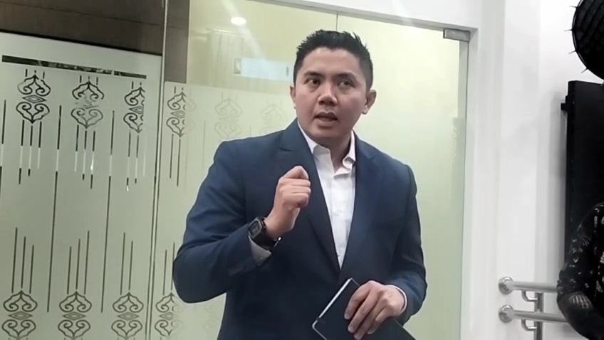 Seskab Teddy Salahkan Pengamat, Beberkan Data 96 Juta Rakyat Masih Pro Prabowo