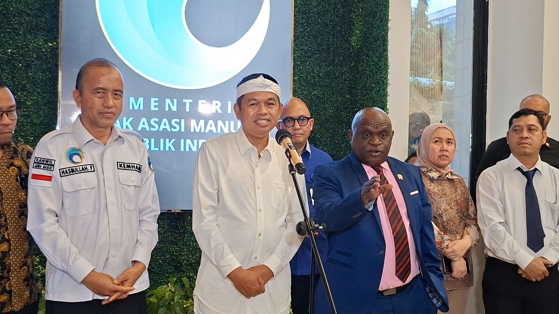 Dipuji Natalius Pigai, Dedi Mulyadi Tak Mau Buru-buru Jadikan Pendidikan Ala Wamil Jadi Program Nasional