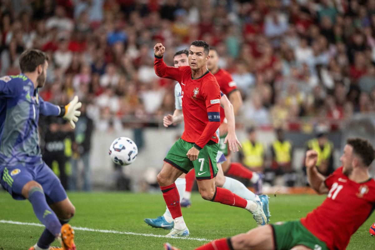 Cetak Gol Lagi, Cristiano Ronaldo Antar Portugal Kalahkan Skotlandia 2-1