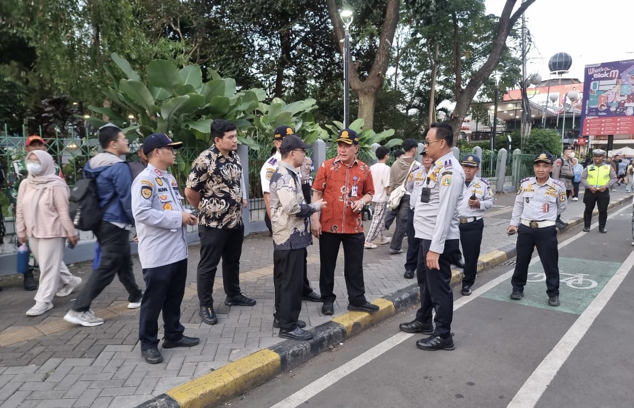 Dishub DKI Sikat Parkir Liar di Blok M, 13 Jukir Dicokok!