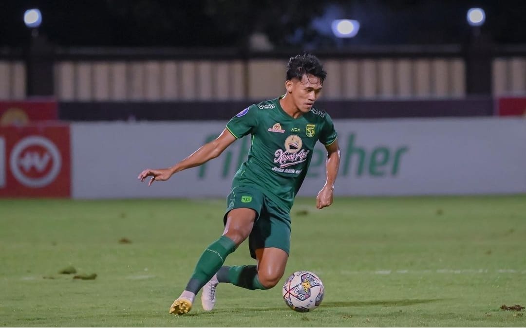 Bek Persebaya Arief Catur Pamungkas Jadi Man of the Match Laga Kontra Borneo, Uston: Ia Layak Mendapatkannya!