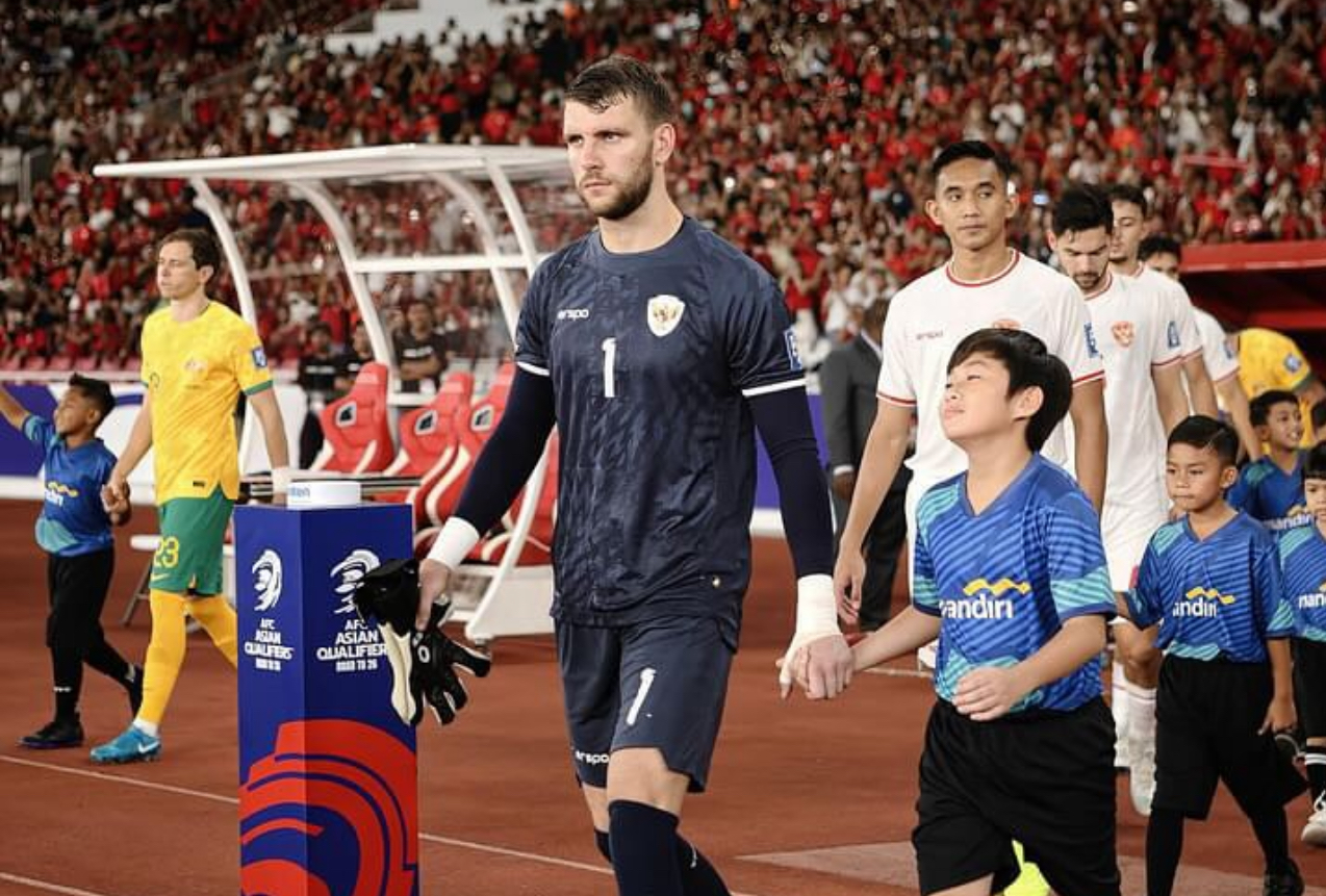 Dibuat Frustasi, Maarten Paes Dipuji Graham Arnold: Kiper Indonesia Tampil Baik