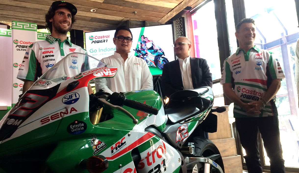 Kembali Balapan Alex Rins Usung Motif Batik di Motor Serta Baju Balap di MotoGP Mandalika 2023