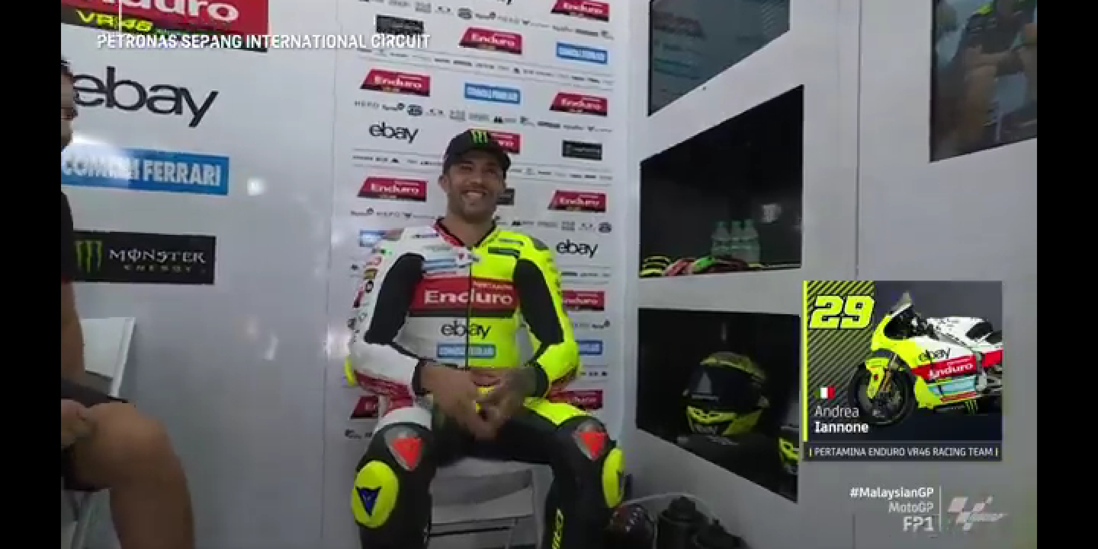 Valentino Rossi Pilih Andrea Iannone Gantikan Di Giannantonio di MotoGP