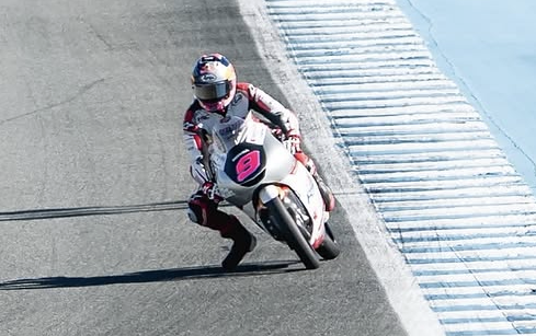 Veda Ega Pratama Gagal Amankan Posisi Depan, Highside di Q2 Moto3 Jepang dan Hakim Danis Terhenti di Q1