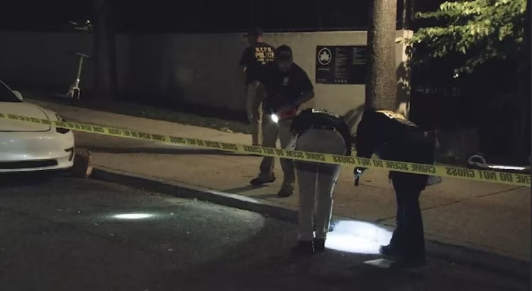 New Yok Darurat Penembakan Geng Brutal, 1 Korban Tewas dan 4 Luka-Luka di Taman Kota