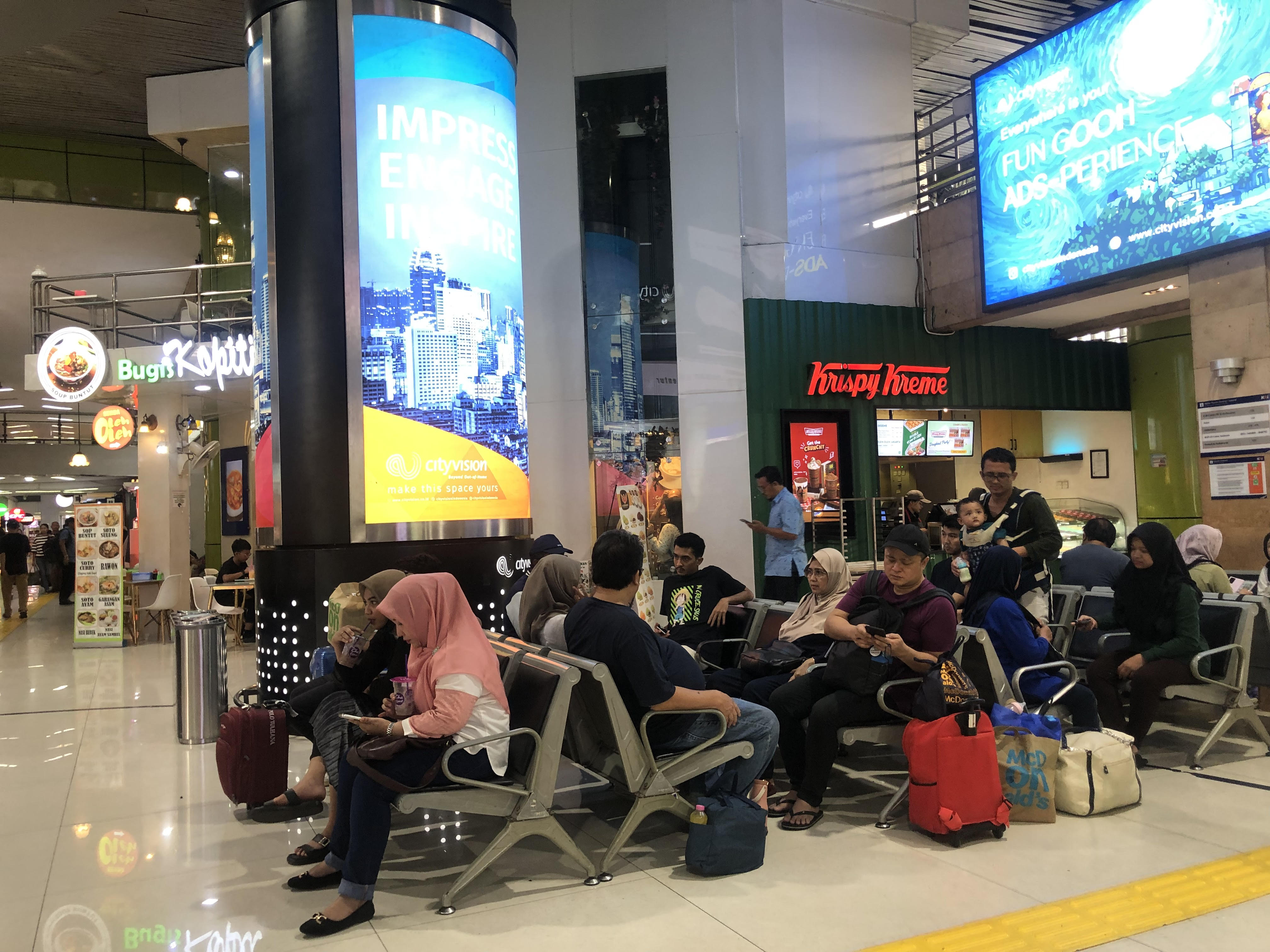 Stasiun Gambir Lengang di Akhir Libur Idul Adha, Tujuan Bandung Mendominasi