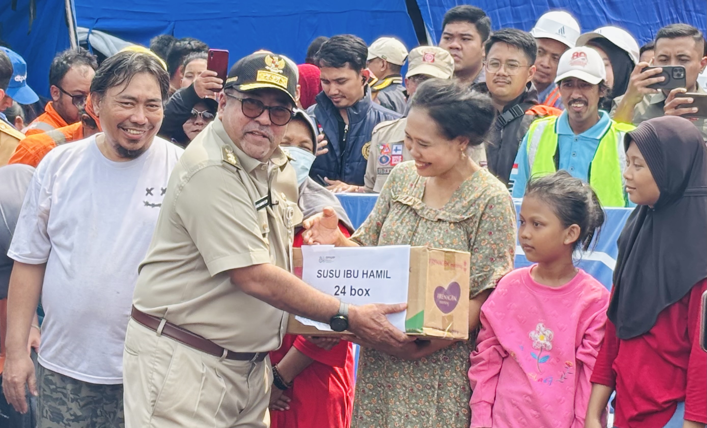 Wagub Rano Pastikan Layanan Dasar Pengungsi Kebakaran Kemayoran Terpenuhi