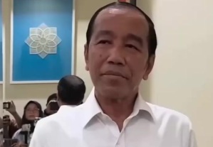 Jokowi Jawab Santai Tuduhan Rismon soal Cek Lokasi KKN: Gampang Kok!