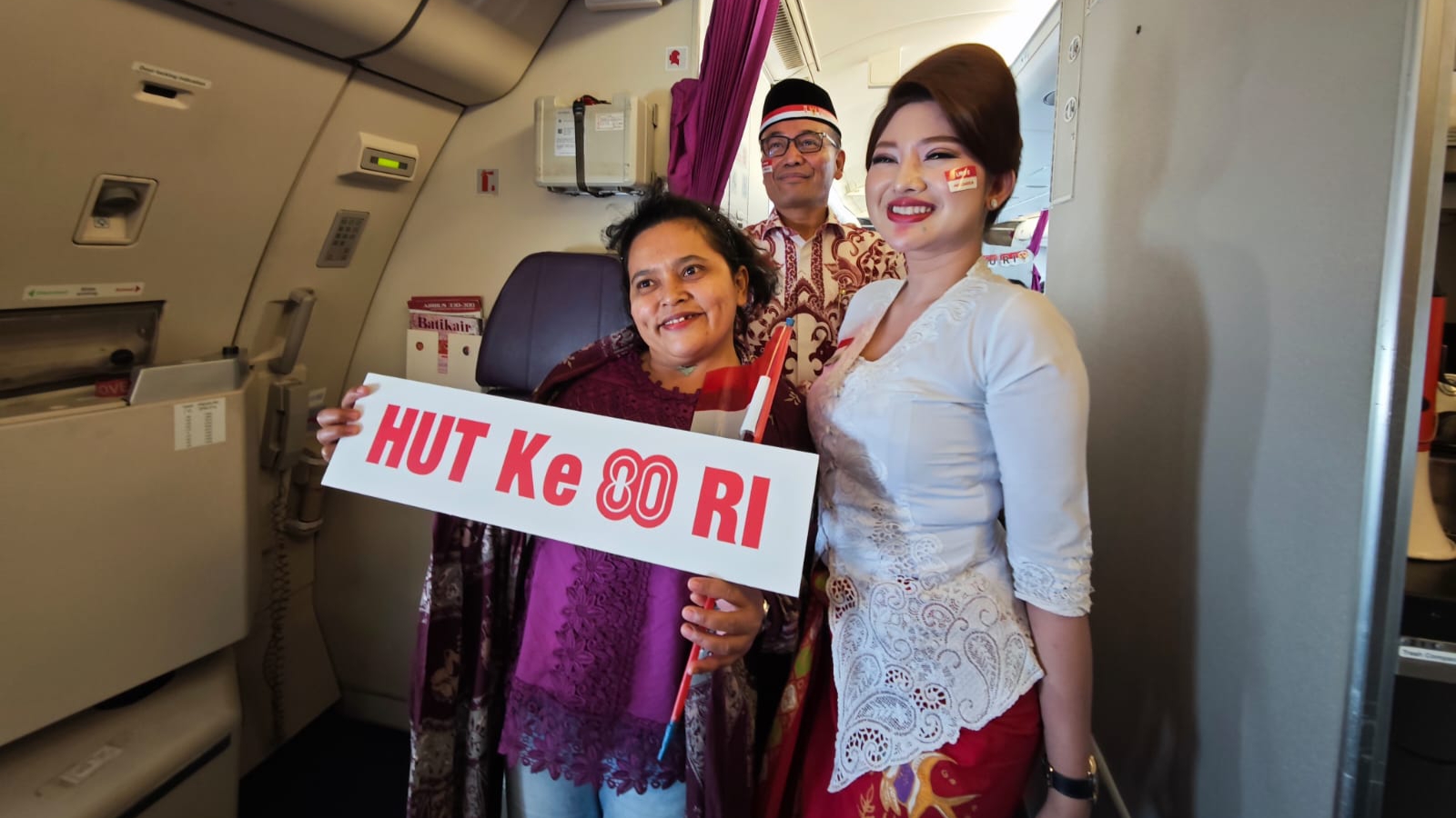 HUT ke-80 RI, Batik Air Hadirkan Semarak Kemerdekaan di Airbus 330-300 Jakarta-Kualanamu
