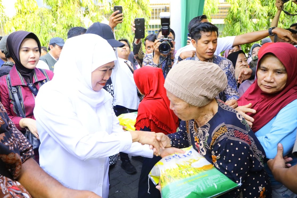 Pasar Murah ke 106 Digelar di Surabaya, Khofifah Pastikan Bahan Pokok Terjangkau