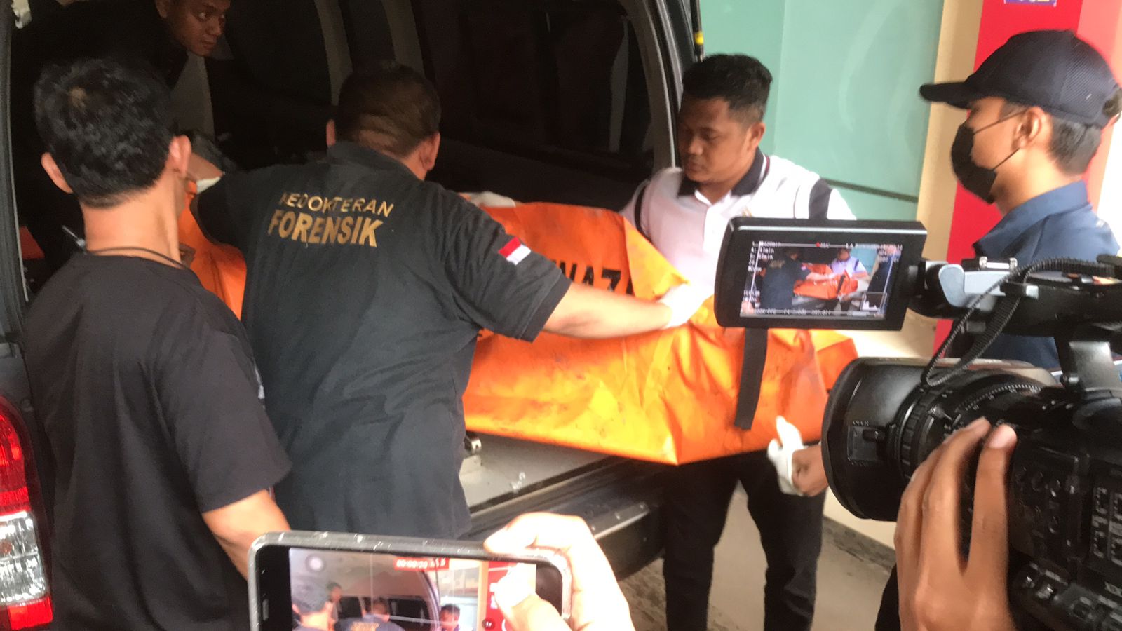 8 Kantong Jenazah Korban Kebakaran Glodok Plaza Segera Diidentifikasi