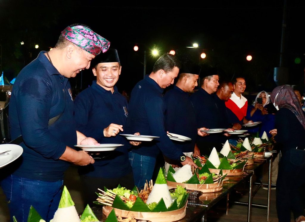 Festival Bandeng Jelak 2022 Menjadikan Stan UMKM Laris Manis dan Masyarakat Senang