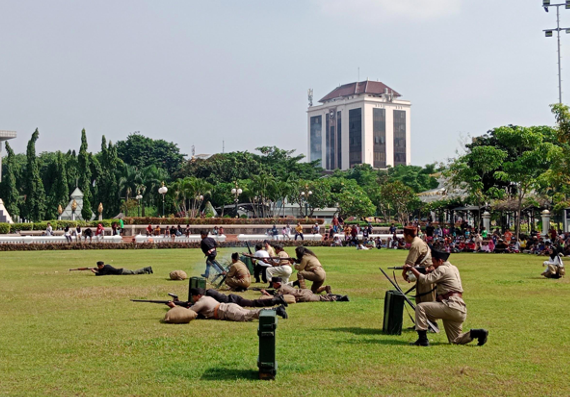 Belajar Sejarah di Tugu Pahlawan: Roode Brug Soerabaia Bikin Merinding