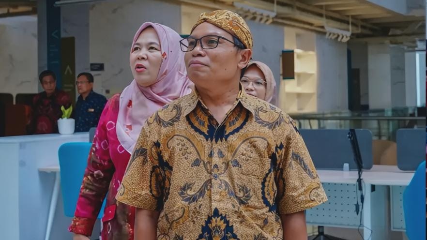 Idul Fitri di Persimpangan Zaman