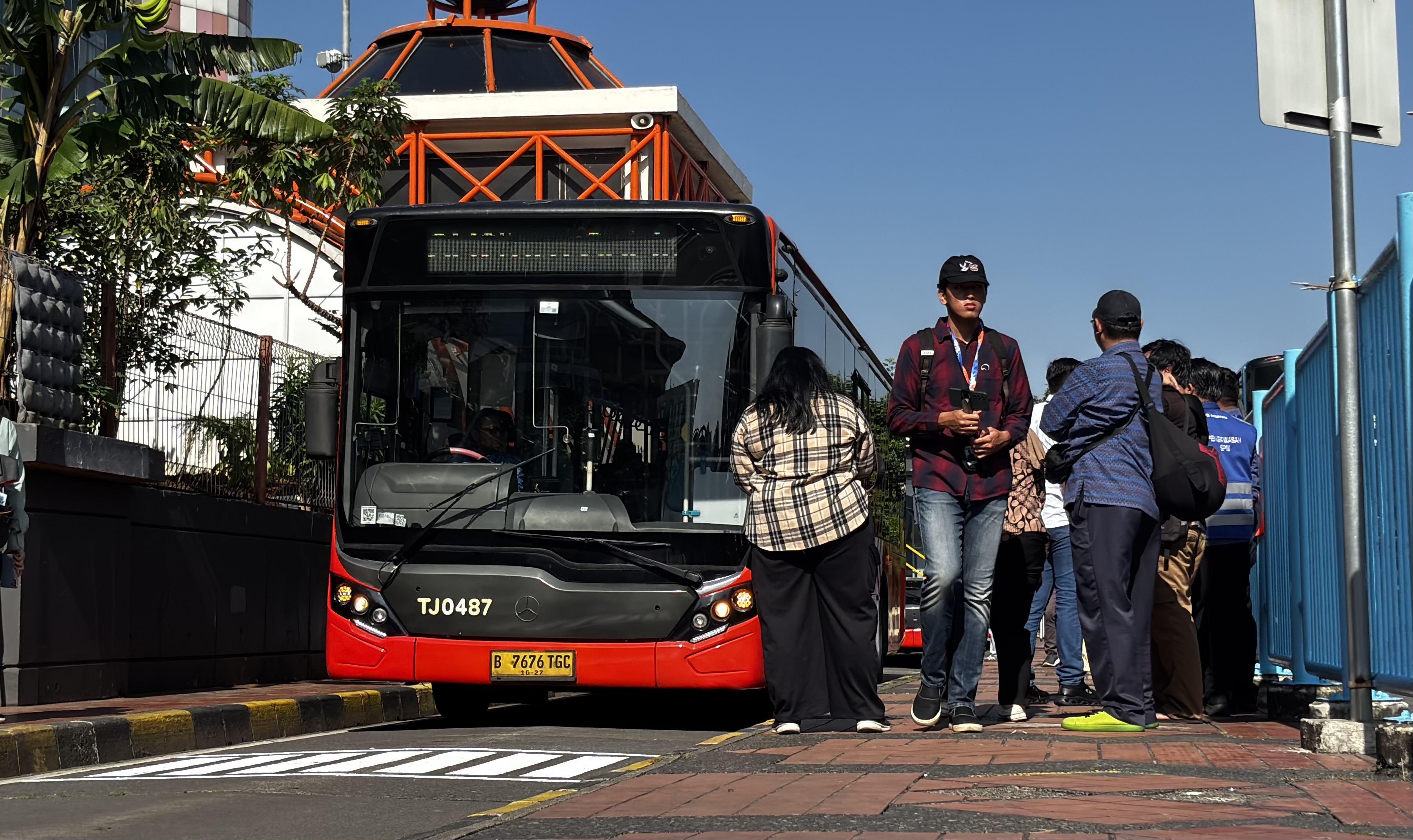 Subsidi Berat, Tarif Transjabodetabek Blok M–Bandara Soetta Bakal Naik hingga Rp15 Ribu