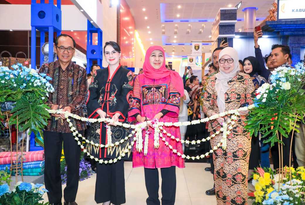 Buka Gelaran Jatim Fest 2025, Gubernur Khofifah Tegaskan Peran Strategis Jawa Timur sebagai Gerbang Baru Nusantara