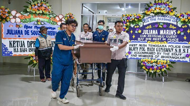 Masih Hidup 32 Jam Setelah jatuh, Keluarga Juliana Marins Protes Hasil Otopsi