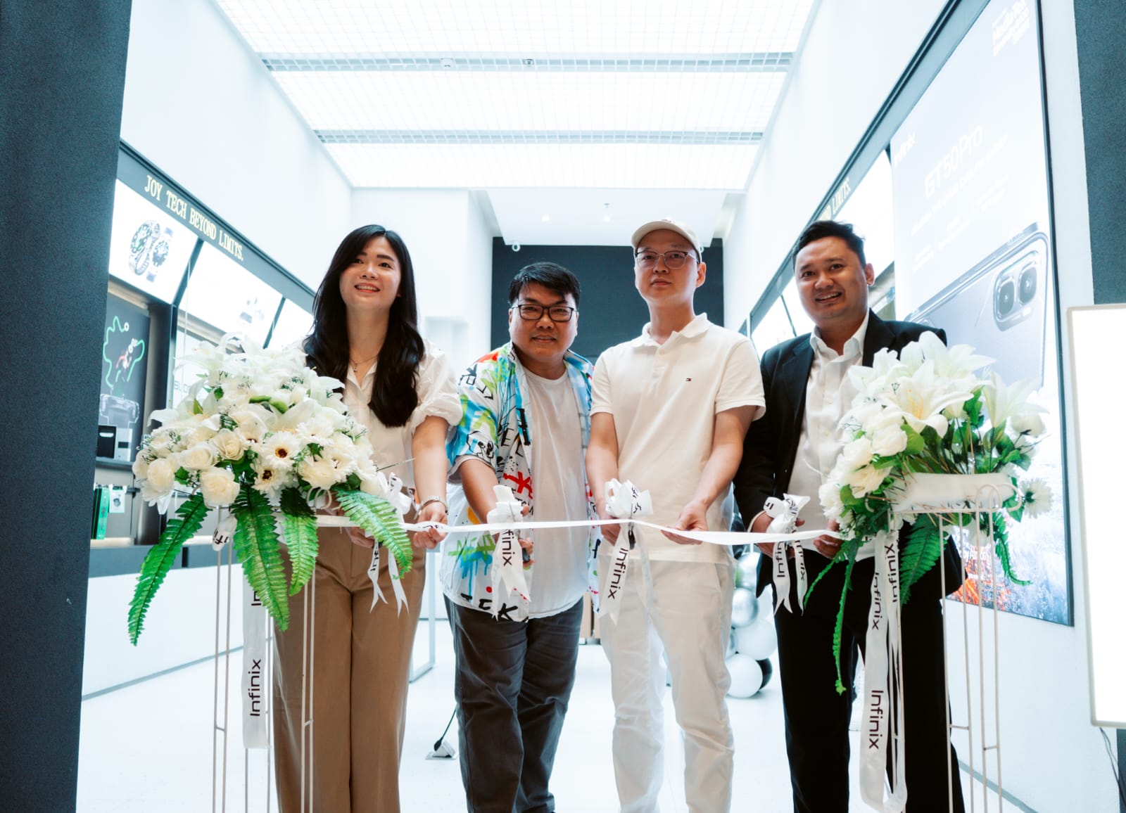 Infinix Hadirkan Konsep Store 5.0 di Surabaya, Lengkap dengan Xperience Hub