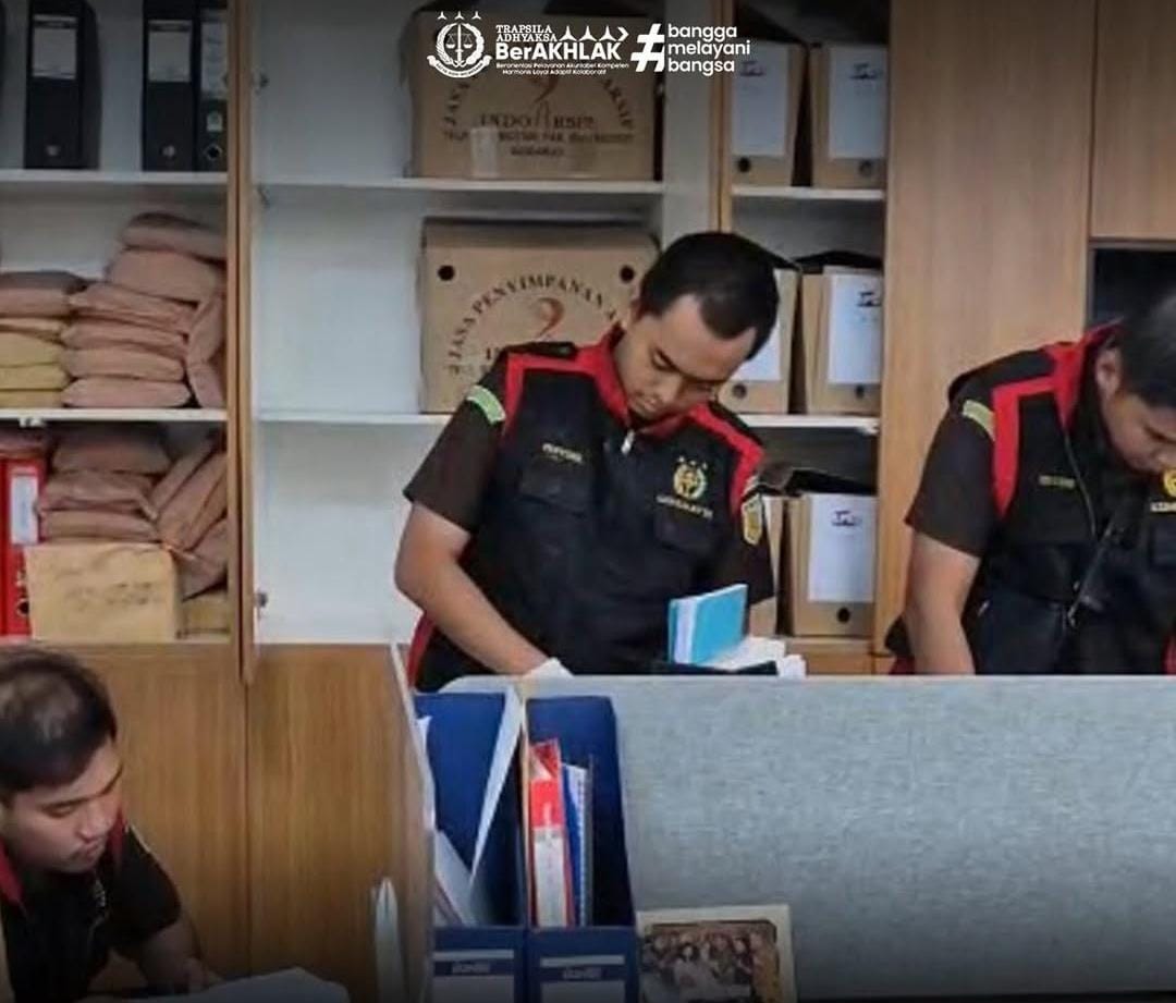 Kejari Tanjung Perak Geledah Kantor PT Pelindo Regional 3 Surabaya