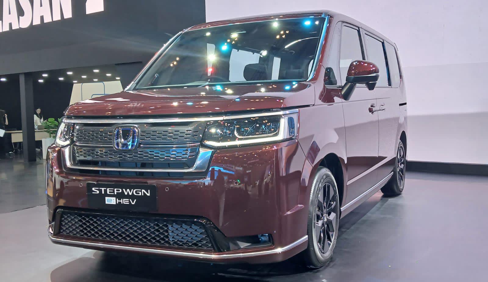 Perkuat Lini Hybrid, Honda Luncurkan STEP WGN e:HEV di GIIAS 2025, Harga Lebih Murah dar Ekspektasi
