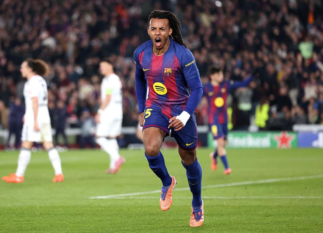 Barcelona vs Eintracht Frankfurt 2-1, Jules Kounde Cetak Brace dan Antar Blaugrana Comeback!