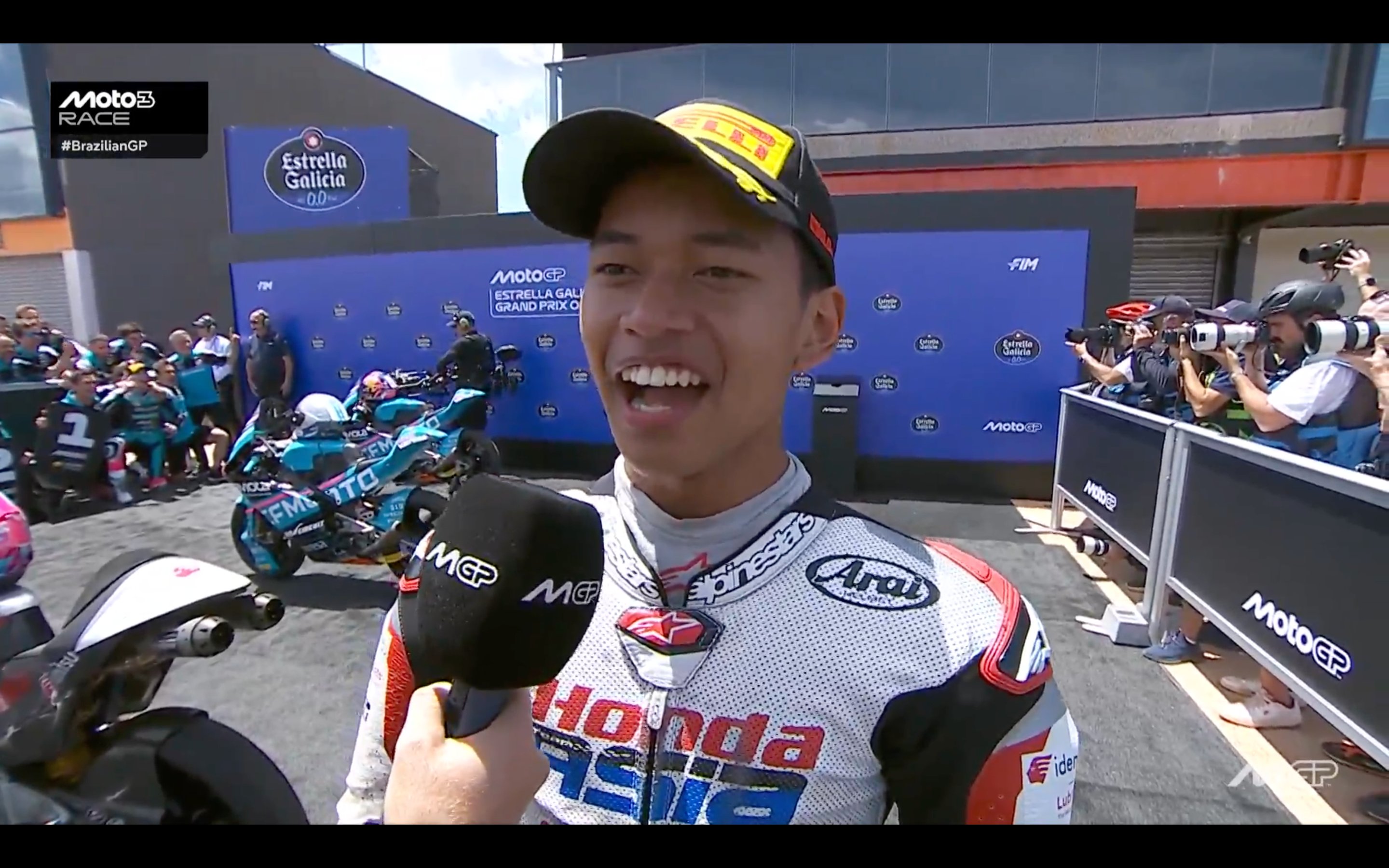 Begini Ungkapan Veda Ega Saat Diwawancara MotoGP Usai Cetak Sejarah di Moto3