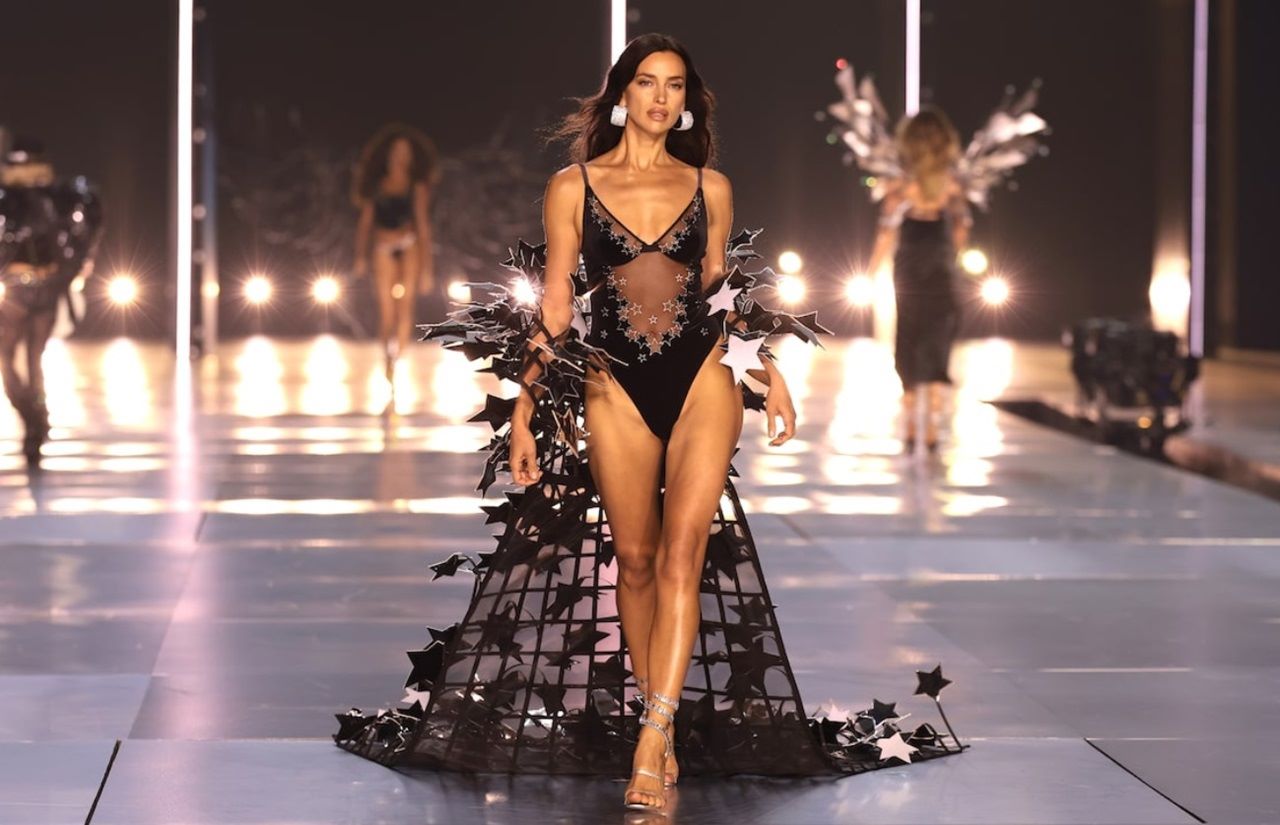 7 Fakta Victoria's Secret Fashion Show 2024: Tyra Banks Comeback, Model Plus Size dan Transgender Cetak Sejarah  