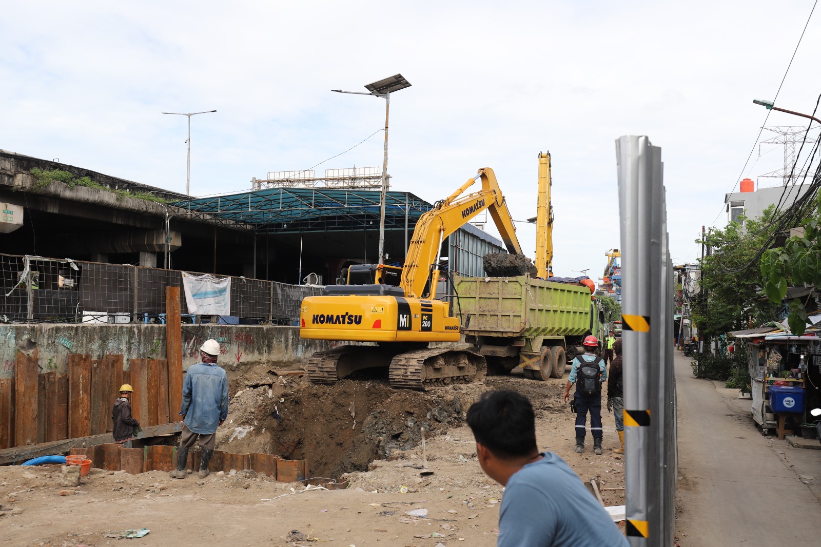 Jalan Ditutup dan Tak Ada Solusi, Warga Penjaringan Bakal Geruduk Kantor CMNP!