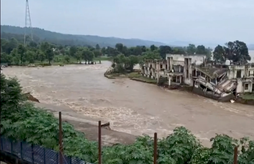 Hujan Lebat Himalaya, Hujan Besar Ancam India dan Pakistan
