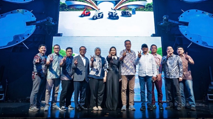 Percepat Ekspansi Pasar Nasional, VinFast Gandeng 6 Dealer Motor Listrik di Indonesia