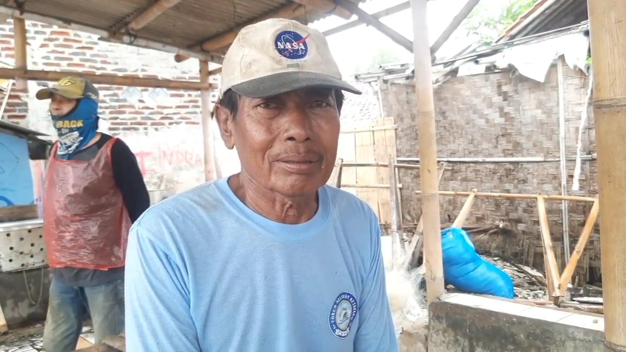 Sampai Ikutan Nyebur, Nelayan Ungkap Kesulitan Saat Cabut Pagar Laut Tangerang
