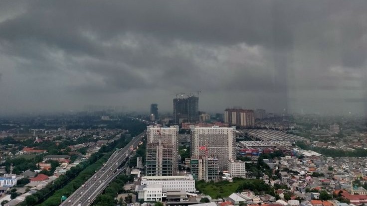 BMKG Warning! Cuaca Ekstrem Hantui RI Sepekan ke Depan, Waspada Banjir dan Longsor