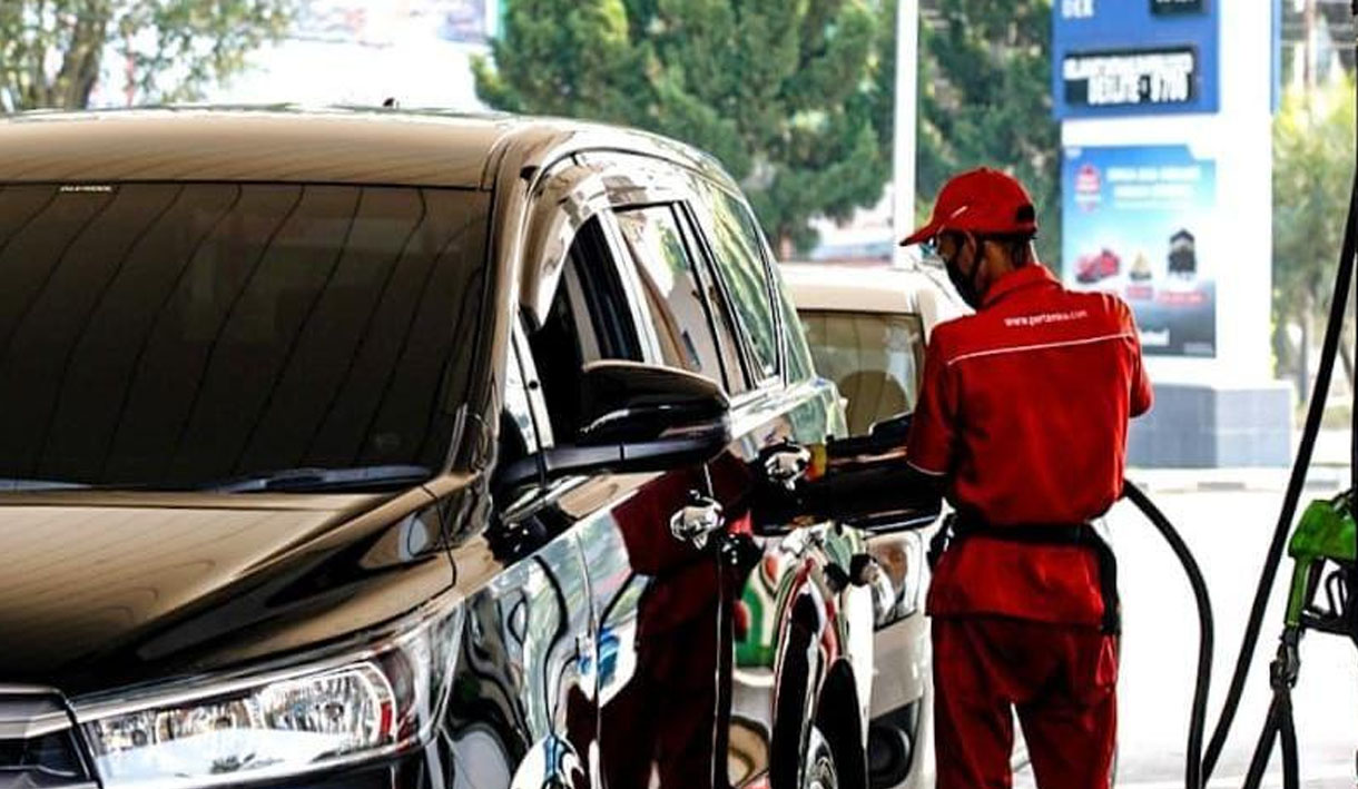 Per 1 Oktober Pengguna Mobil Ini Siap-siap Boncos, Tak Boleh Isi BBM Bersubsidi