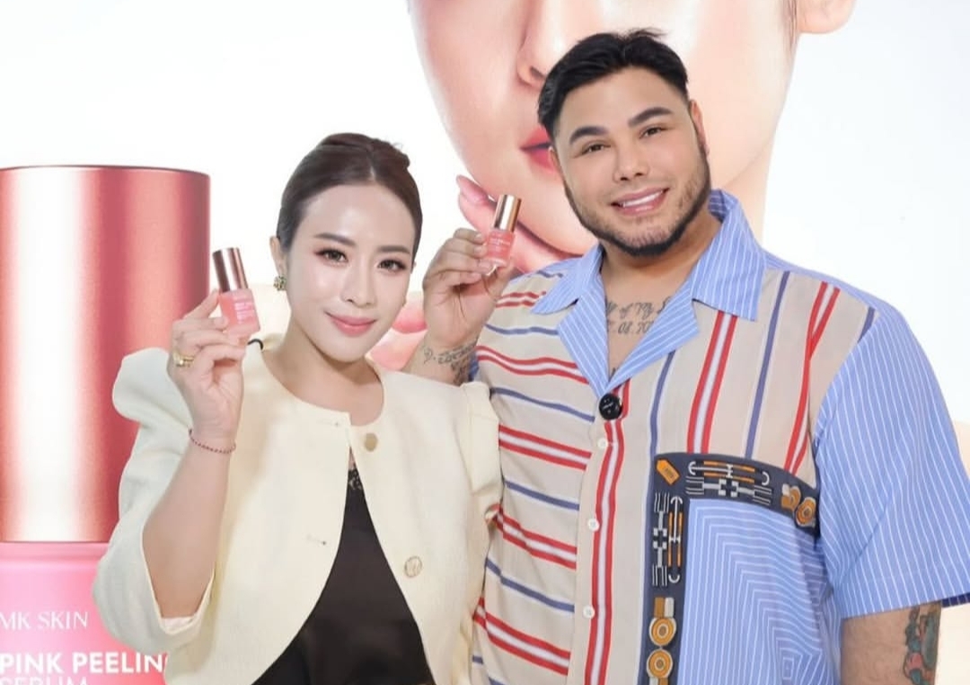 Di JXB 2025, Ivan Gunawan Ungkap Filosofi Kulit Berkilau Lewat Pink Peeling Serum MK SKIN