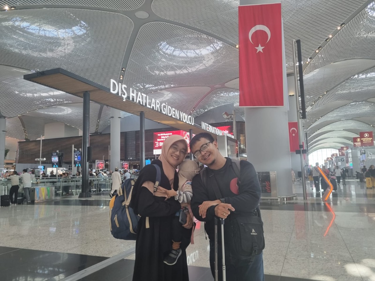 Cerita Diaspora oleh Mushonnifun Faiz Sugihartanto (7): Melintasi Singapura dan Turki