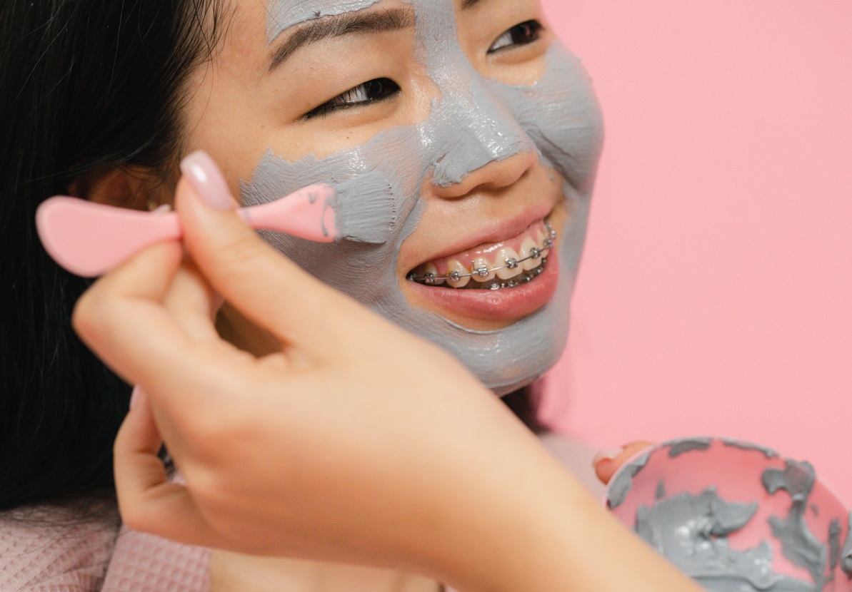 8 Rekomendasi Masker Wajah Terbaik dengan Harga Affordable