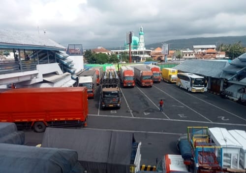 Antisipasi Antrean SPBU Imbas Penutupan Gumitir, Pertamina Terjunkan 79 Mobil Tangki Alih Suplai