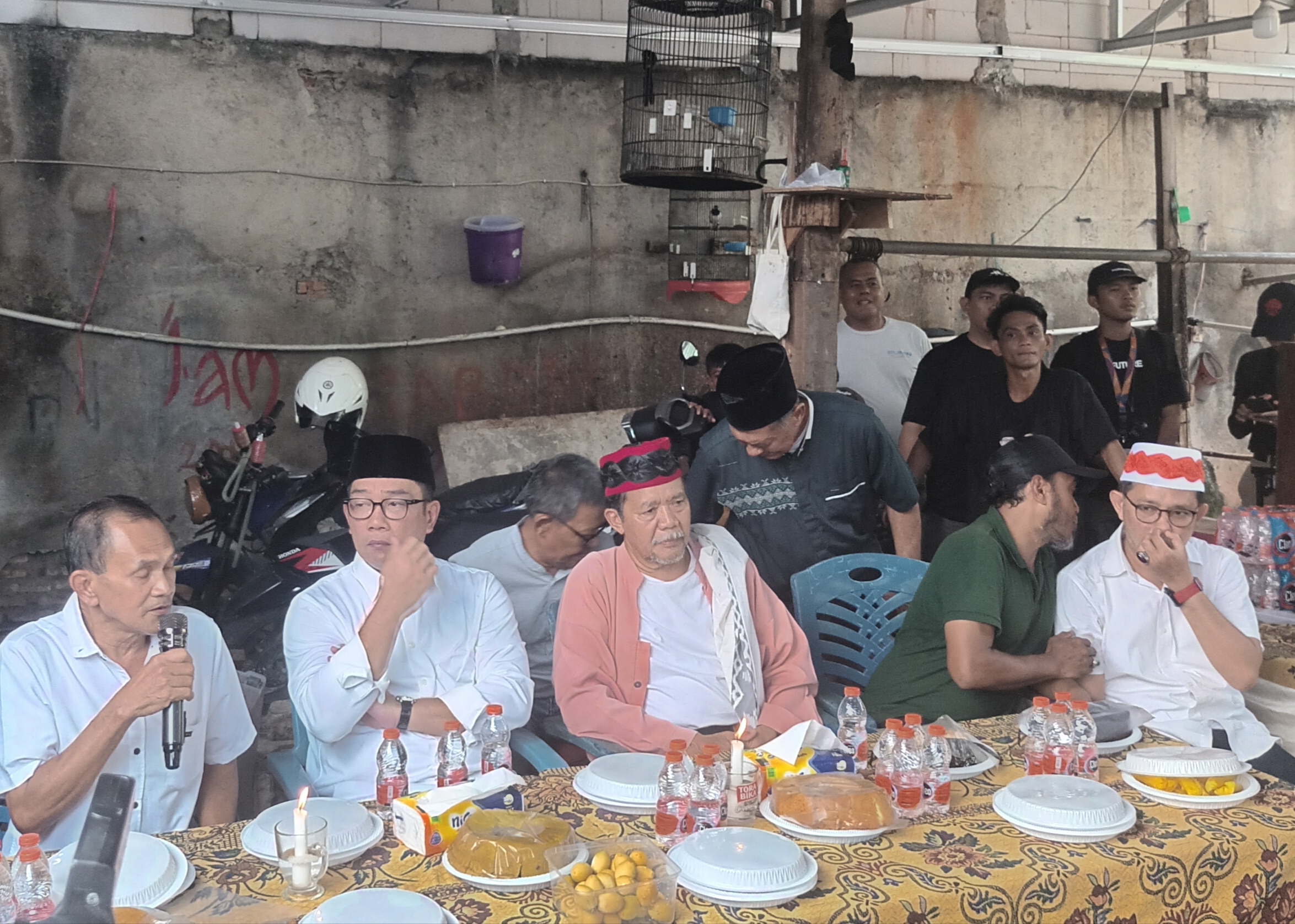 Ketemu Komunitas Betawi di Tanah Abang, Ridwan Kamil Dapat Doa dari Warga