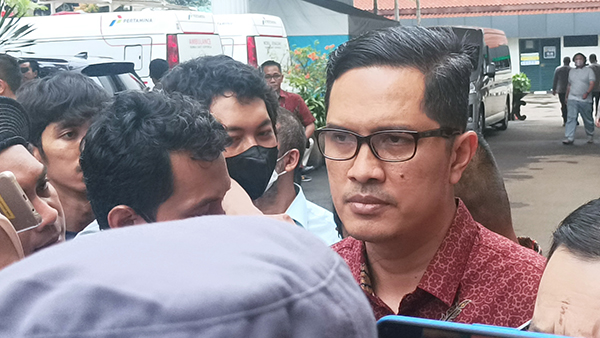 Febri Diansyah Kuasa Hukum Mentan Syahrul Yasin Limpo Kaget Kliennya Dijemput Paksa KPK: Kenapa?
