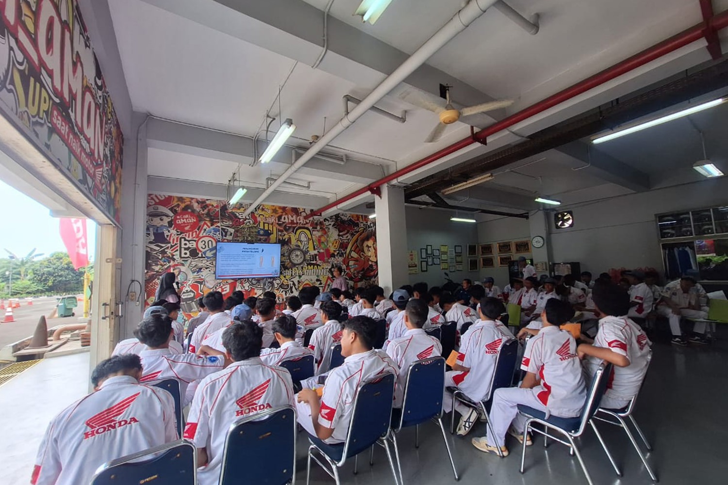 Konsisten Berbagi, Touching of Life Wahana Artha Catat 73.000 Penerima Manfaat