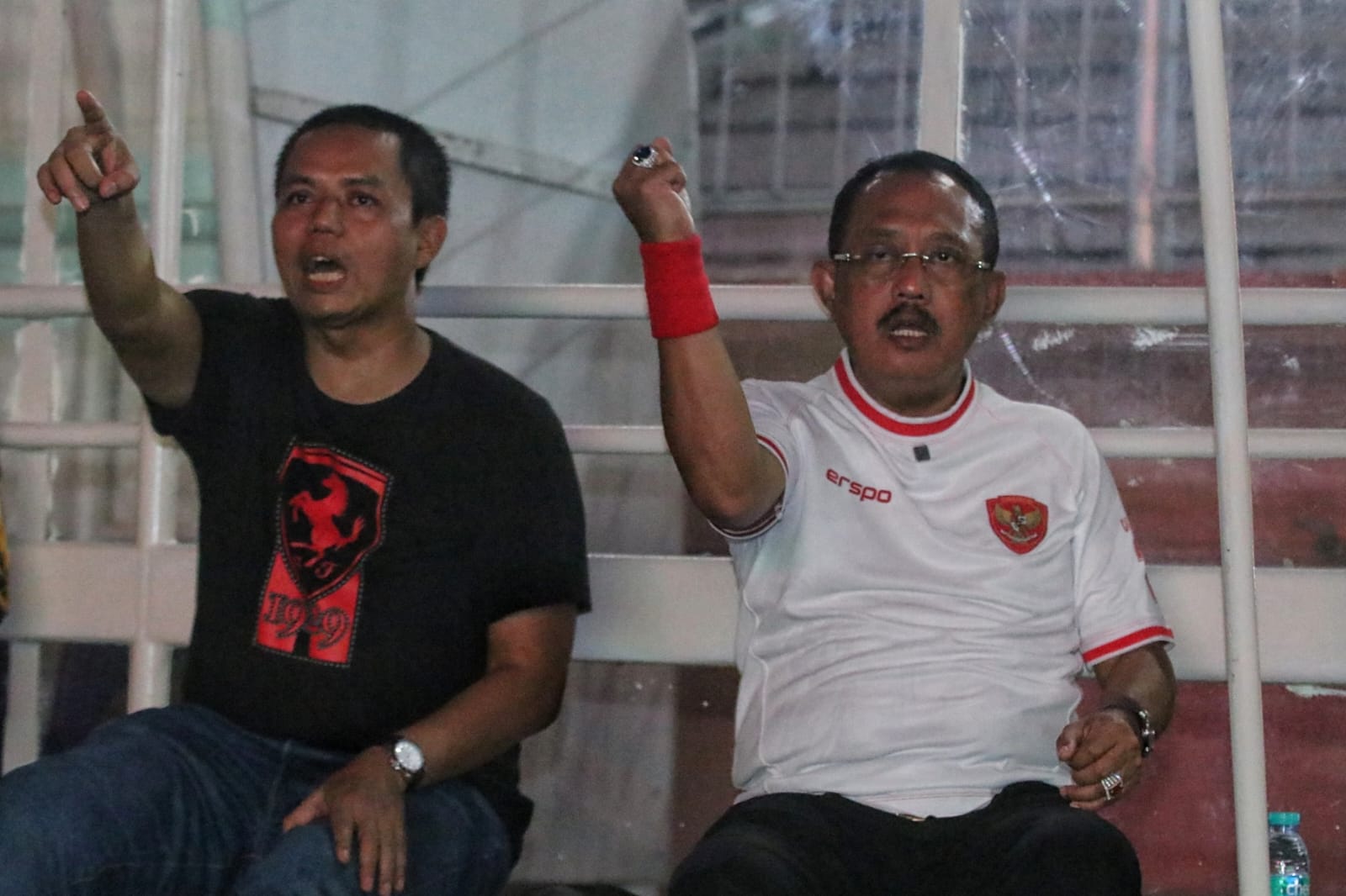 Potret Nobar Timnas Indonesia vs Irak di Gelora 10 November, Cak Ji Janji Adakan Nobar Lagi Kalau...