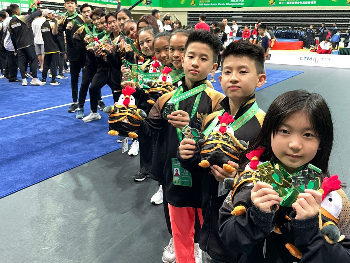 Atlet Junior Wushu Sabet 6 Emas di Makau