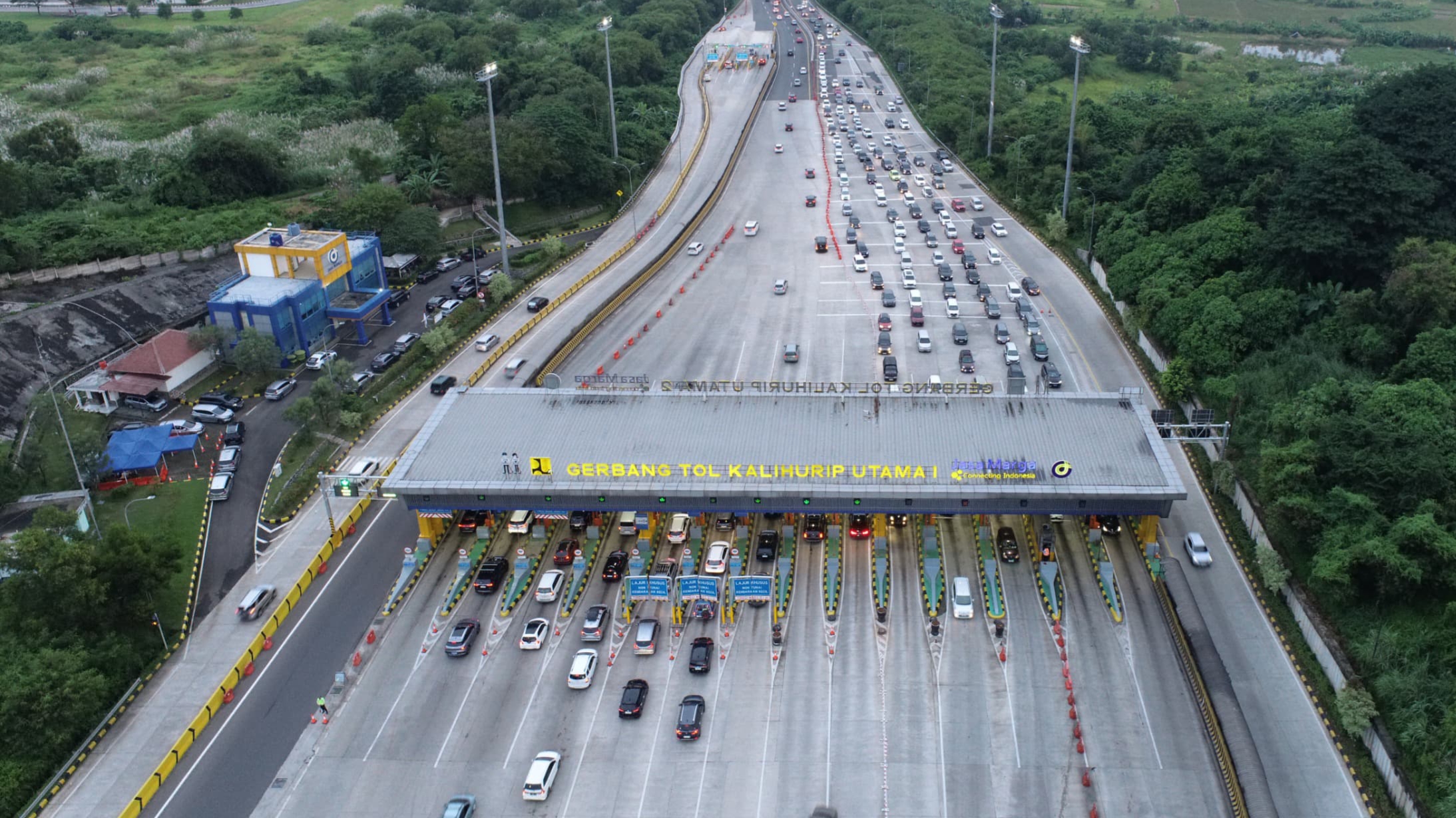 Libur Natal Usai, 1,7 Juta Kendaraan Tinggalkan Jabotabek: Arus Balik Diprediksi Pecah Hari Ini
