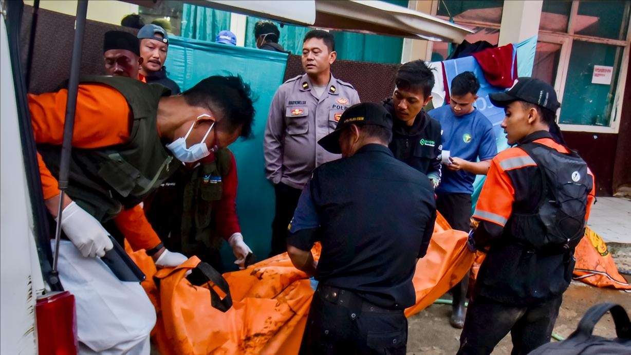 Update Longsor Pasirlangu, 35 Korban Berhasil Teridentifikasi